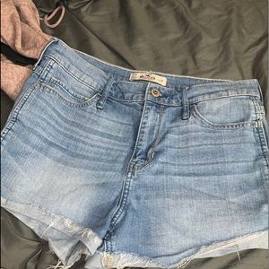 Hollister Jean shorts